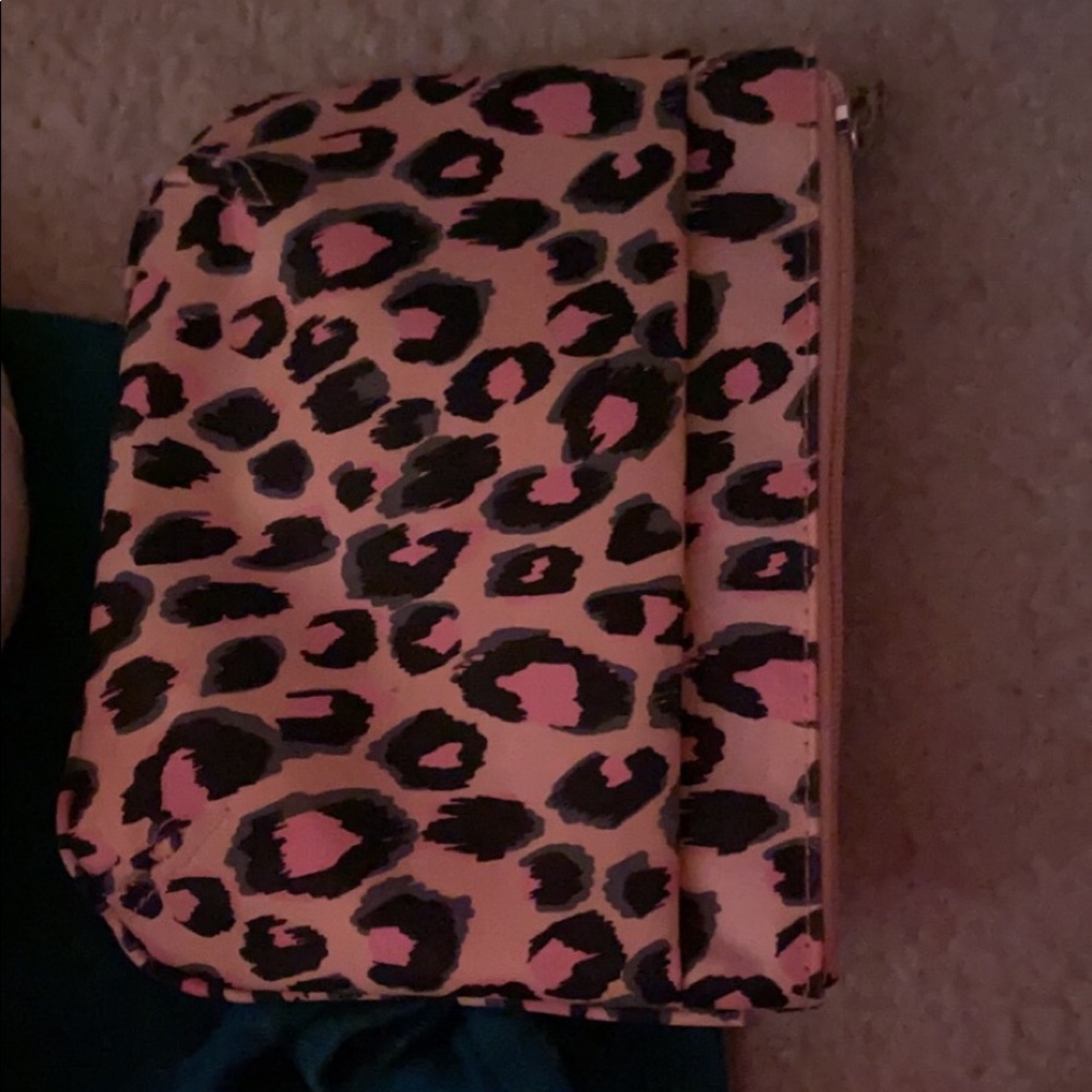 Pink Cheetah Print Makeup/Cosmetic Bag View 2